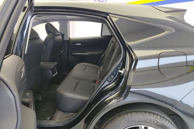 Used Toyota Venza 2023 2.0L CVT Two-Wheel Drive Luxury Edition