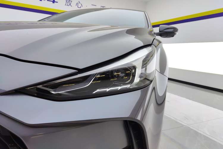 Used MG 5 2021 Revised 300TGI DCT Elegant Luxury Flagship Edition