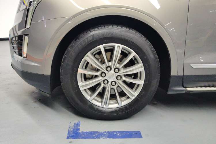 Used Cadillac XT5 2018 25T Luxury Model
