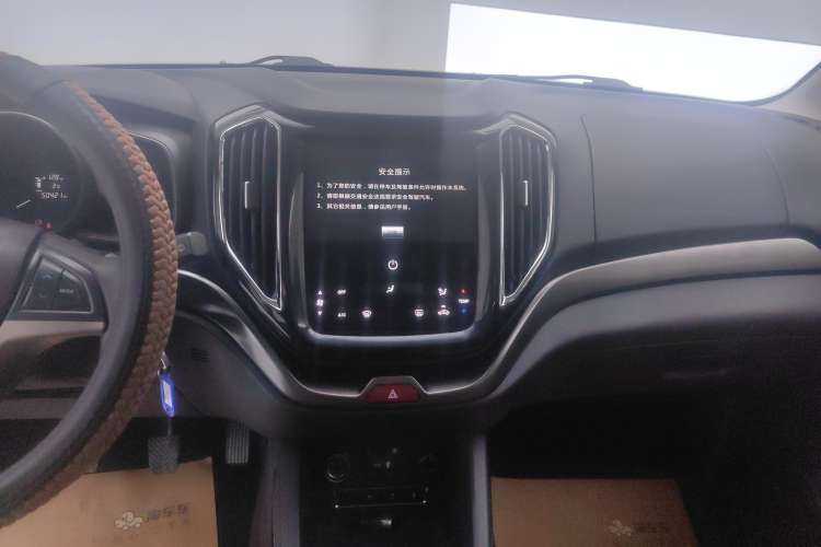 Used Oshan CX70 2016 1.6L Manual Smart Connect Version