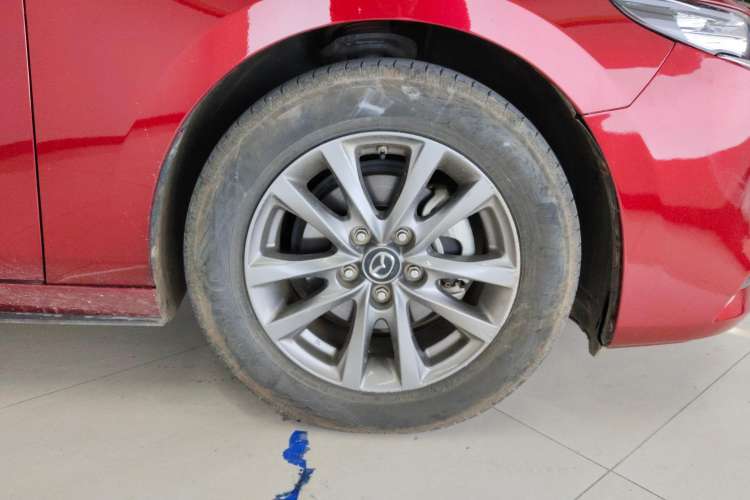 Used Mazda Mazda 3 Axela 2020 1.5L Automatic Luxury Version
