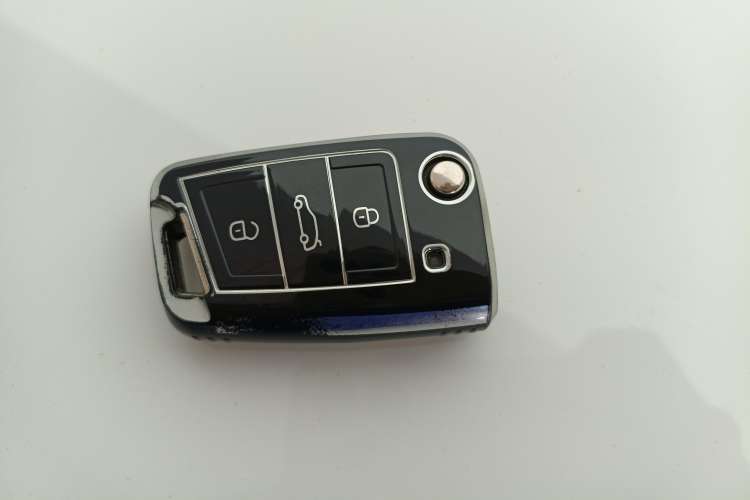 Used Volkswagen Touran 2018 Volkswagen Touran L 280TSI DSG Comfort Edition 7 Seats China VI Standard