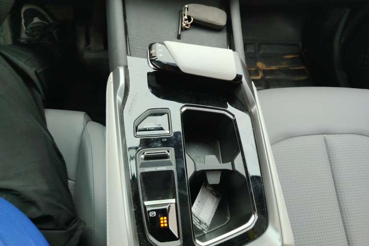 Used CHANGAN UNI-T 2023 Second-Generation 1.5T Prestige Model
