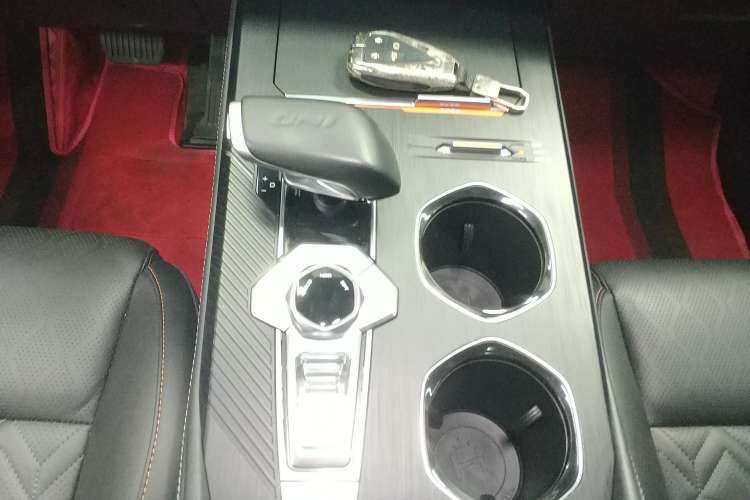 Used CHANGAN UNI-K 2021 2.0T All-Wheel Drive Prestige Version

