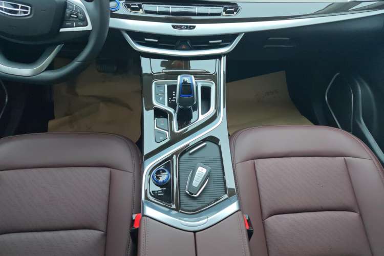 Used Geely Auto Jiajie New Energy 2022 1.5TD PHEV Platinum Comfort Edition
