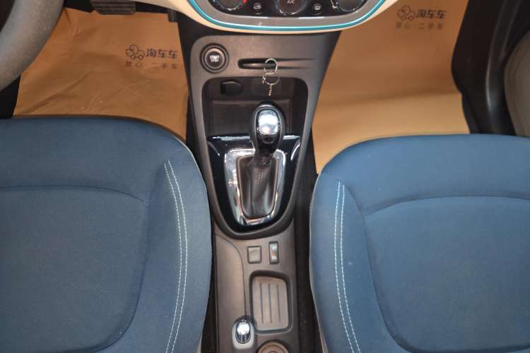 Used Renault Captur 2015 1.2T Automatic Standard Edition