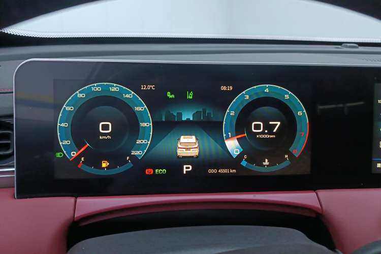 Used JETOUR X70 PLUS 2022 1.5T CVT Mountain 7-Seater
