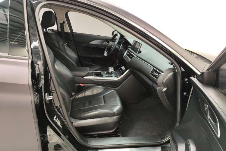 Used Hongqi H5 2022 Classic Model 1.5T DCT Flagship Edition
