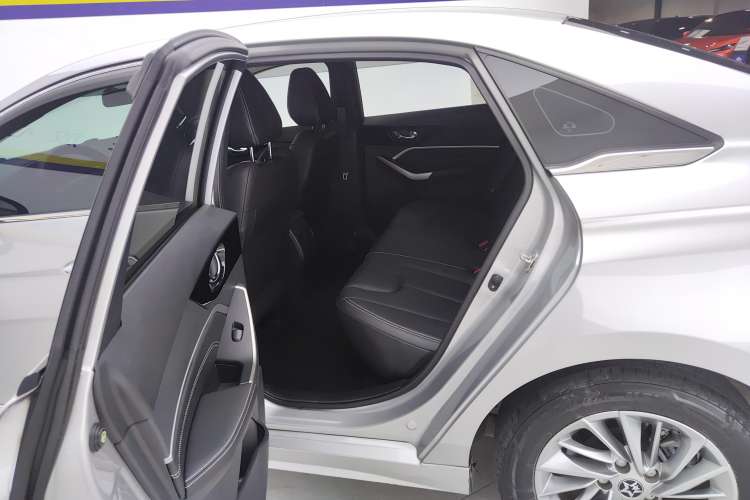 Used Venucia D60 2021 PLUS 1.6L XL CVT Yue Ling Edition
