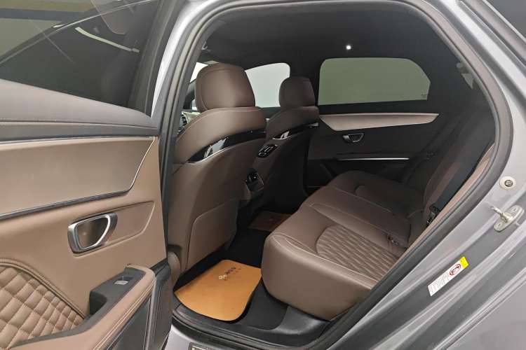 Used BYD Han 2022 DM-i 121KM Prestige Model