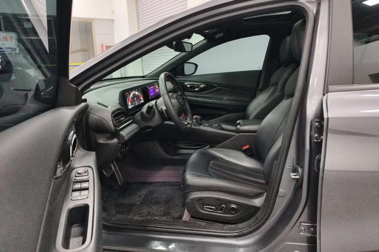 Used GAC Trumpchi EMPOW 2023 270T DCT J16 Version