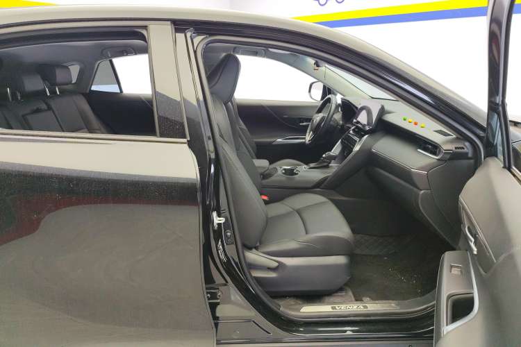 Used Toyota Venza 2023 2.0L CVT Two-Wheel Drive Luxury Edition
