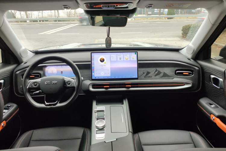 Used BAIC Off-Road BJ30 2026 Model Traveler 1.5T Hybrid Standard Version
