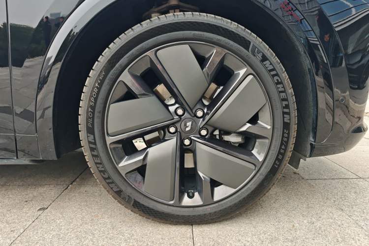 Used Li Auto L7 2025 Ultra Smart Refreshed Edition Exterior 5