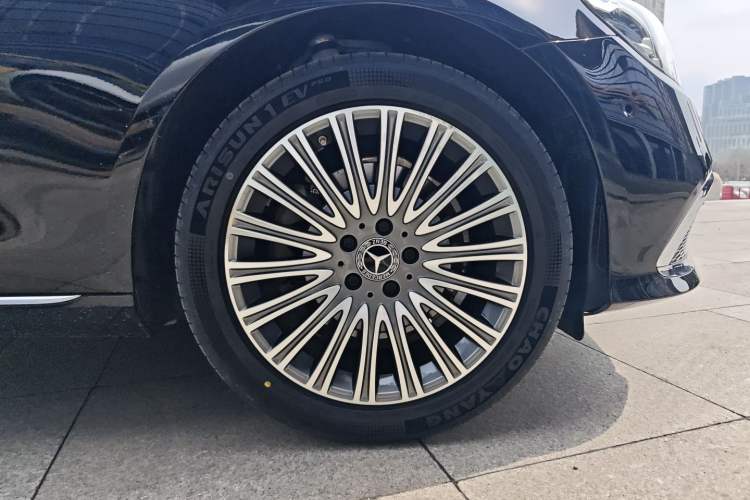 Used Mercedes-Benz E-Class 2023 E 300 L Luxury Model
