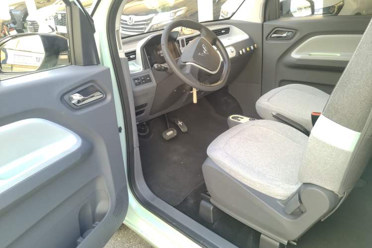 Used Wuling Hongguang MINIEV 2021 Macaron Fashion Edition Lithium-Ion Battery