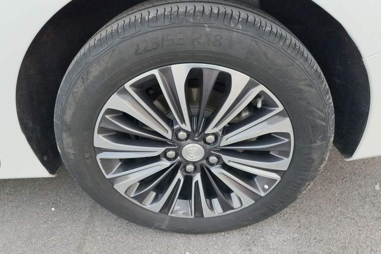 Used Buick GL8 2021 ES Landtrek 653T Luxury Model