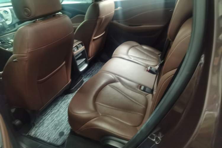 Used Buick Envision 2018 28T Four-Wheel Drive Elite Version Left Rear Seat