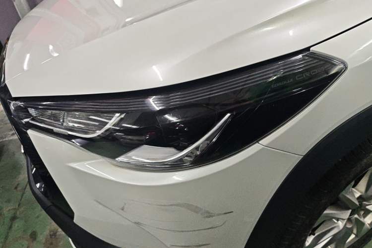 Used Toyota RAV4 2015 2.0L CVT Two-Wheel Drive Fashion Edition Exterior 3