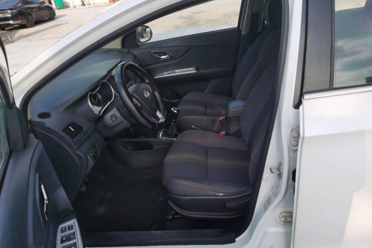 Used Dongfeng Aeolus AX3 2016 1.5L Manual ZhiKu Model