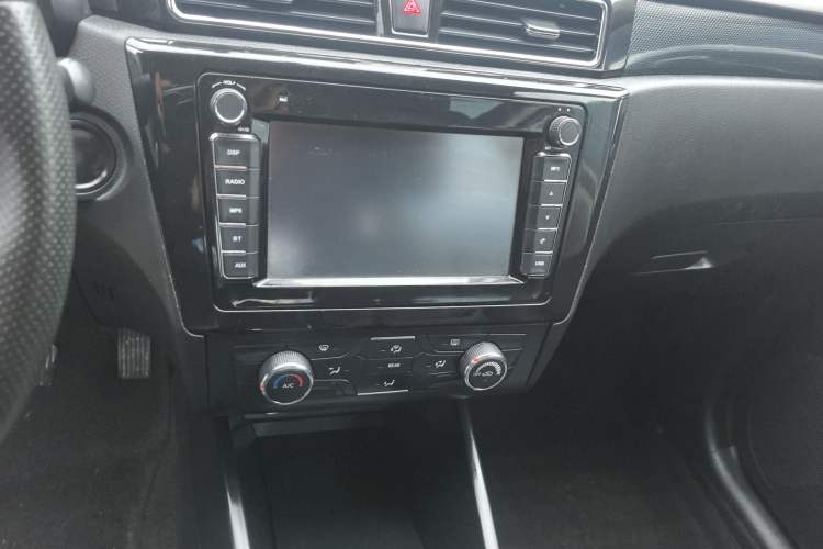 Used Dongfeng Fengon 580 2016 1.8L Manual Comfort Model