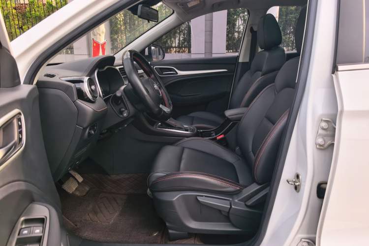 Used MG ZS 2020 180 DVVT Automatic Lite Interior 2