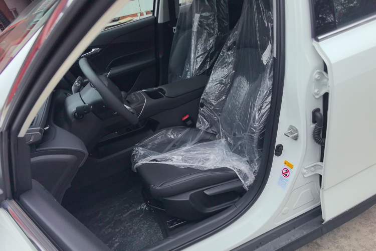 Used CHANGAN Eado 2025 Blue Whale 1.5T 500Bar Prestige Model
