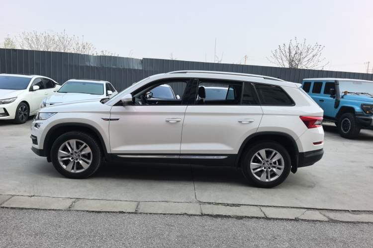 Used Skoda Kodiaq 2019 Restyled TSI330 5-Seater Two-Wheel Drive Comfort Version China VI Standard
