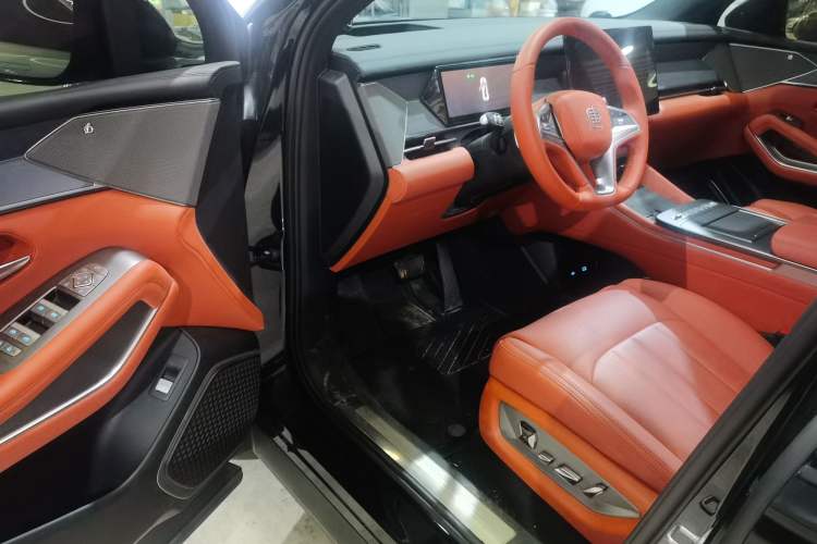 Used BYD Tang L 2025 EV 670KM LiDAR Flagship Version
