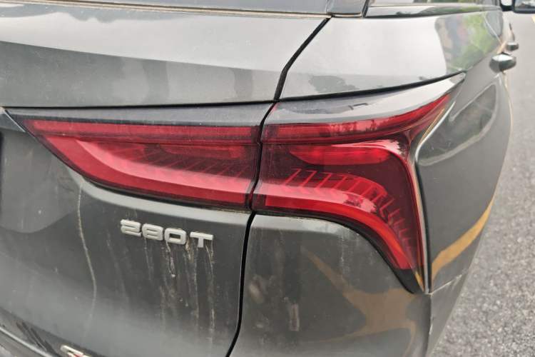 Used CHANGAN CS75 PLUS 2021 1.5T Automatic Luxury Version Exterior 3