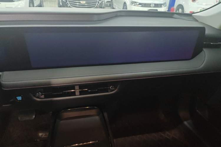 Used Ford Mondeo 2022 Restyled EcoBoost 245 Luxury Version Interior 5