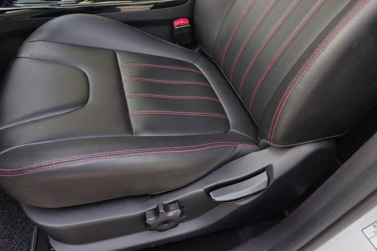 Used BAIC Beijing X5 2019 1.5T Manual Elite Edition China VI
