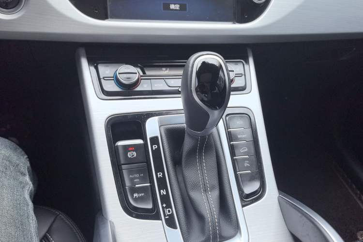 Used Geely Auto Emgrand X7 Sport 2016 1.8TD Automatic Smart Model Gear Lever