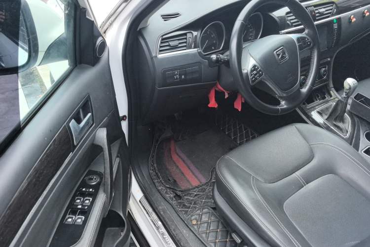 Used Zotye T600 2015 2.0T Manual Luxury Version

