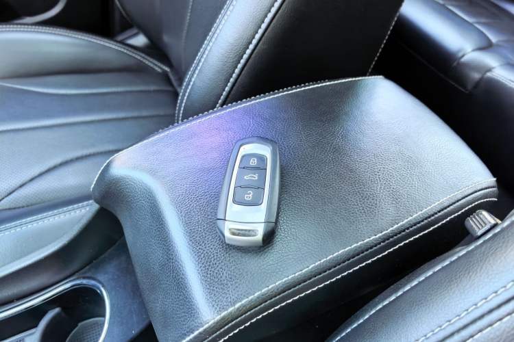 Used Geely Auto Emgrand 2017 Sedan Million Edition 1.5L Manual - Upward Version
