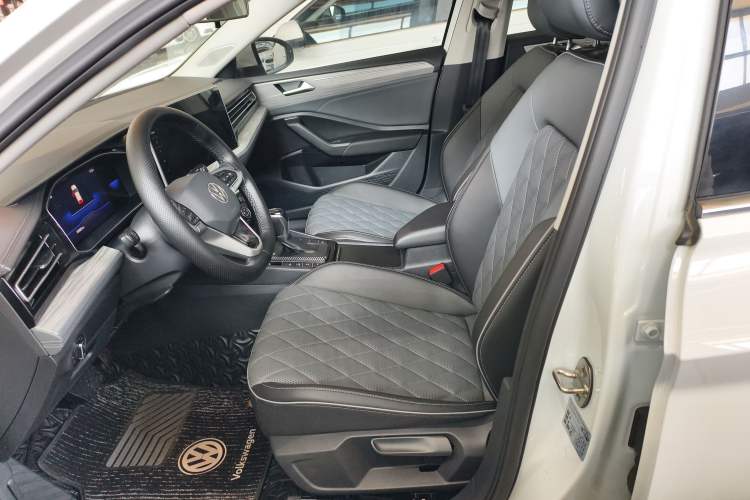 Used Volkswagen Sagitar 2023 300TSI DSG Excellence Edition
