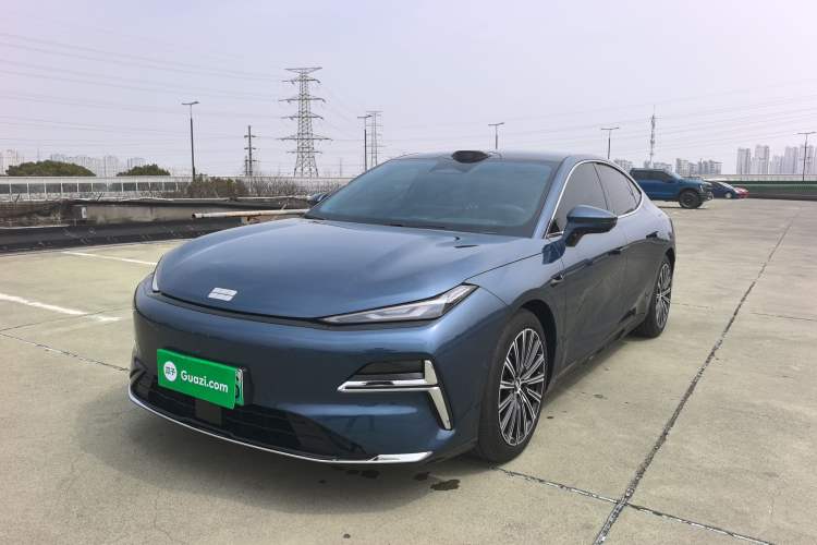 Used Geely Galaxy 8 2025 130km EM-P Starship Edition