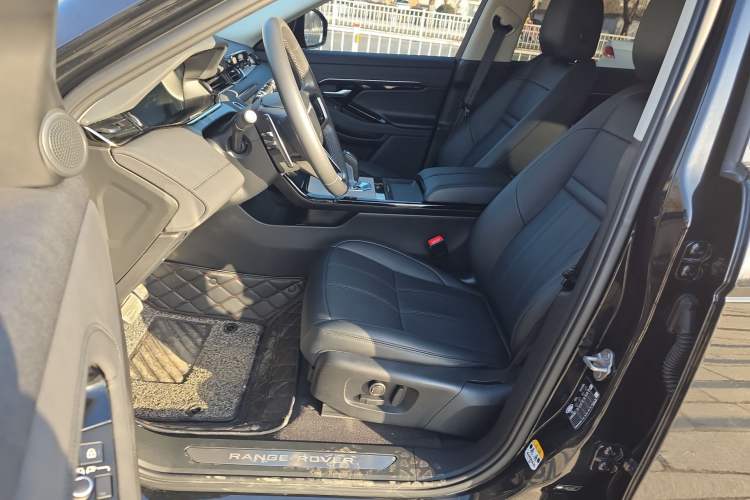 Used Land Rover Range Rover Evoque New Energy 2022 Aurora L P300e Plug-in Hybrid Electric Version