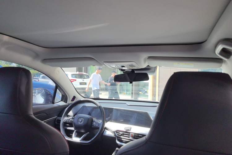 Used CHANGAN UNI-T 2020 1.5T Prestige Version
