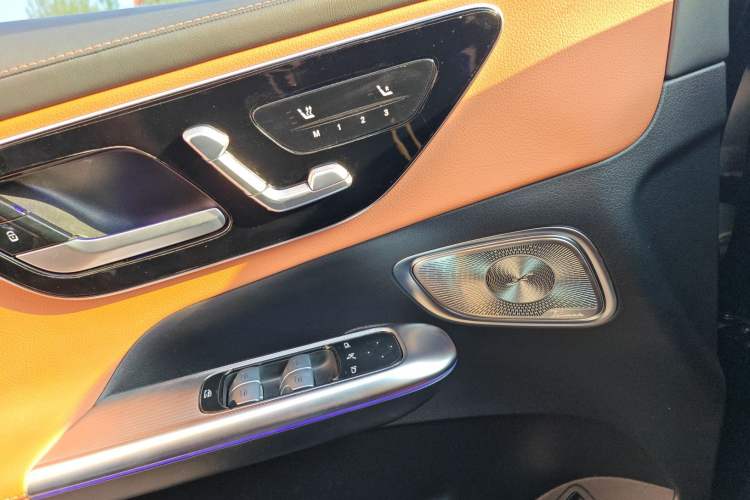 Used Mercedes-Benz GLC 2024 GLC 300 L 4MATIC Dynamic Edition 5-seater