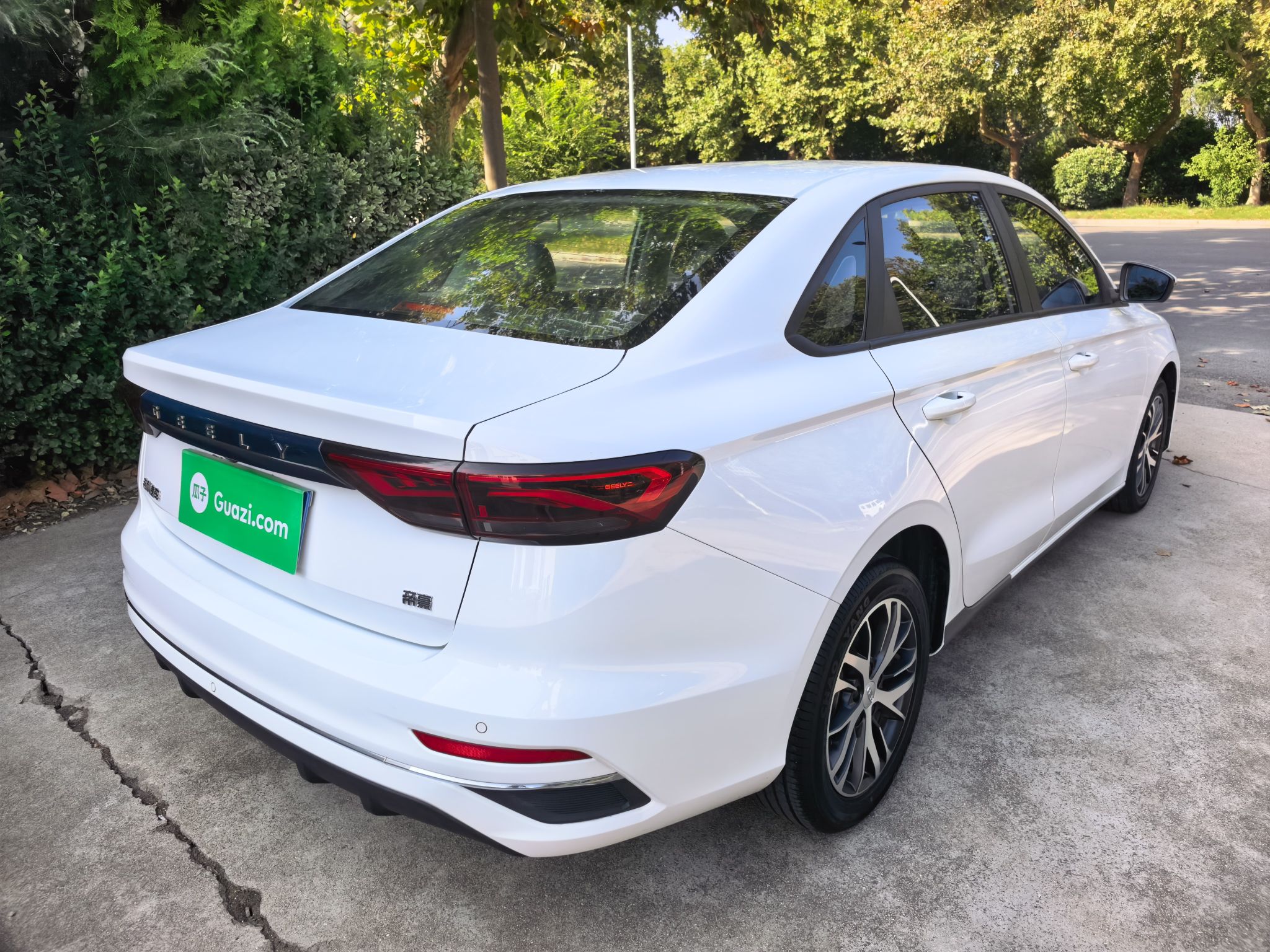 Geely Auto Emgrand 2022 4th Generation 1.5L CVT Elite Model — снимка 6
