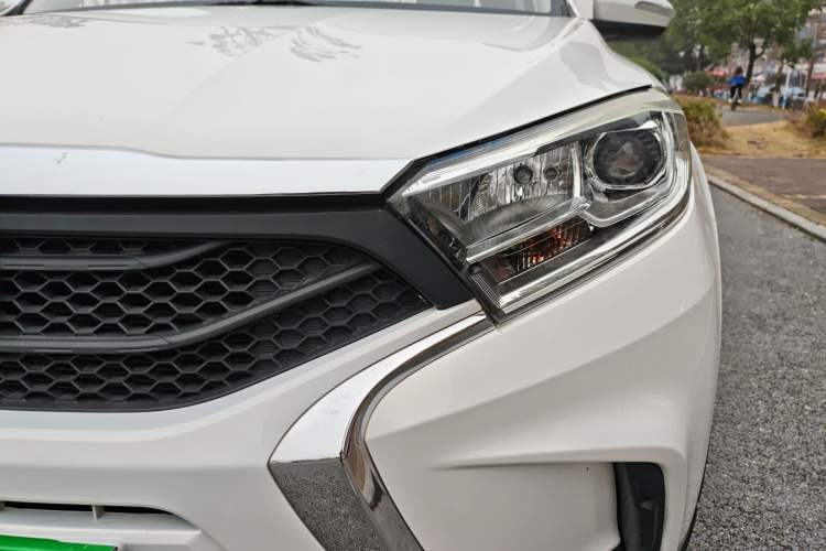 Used Land X2 2017 1.6L Automatic Jingrui Edition