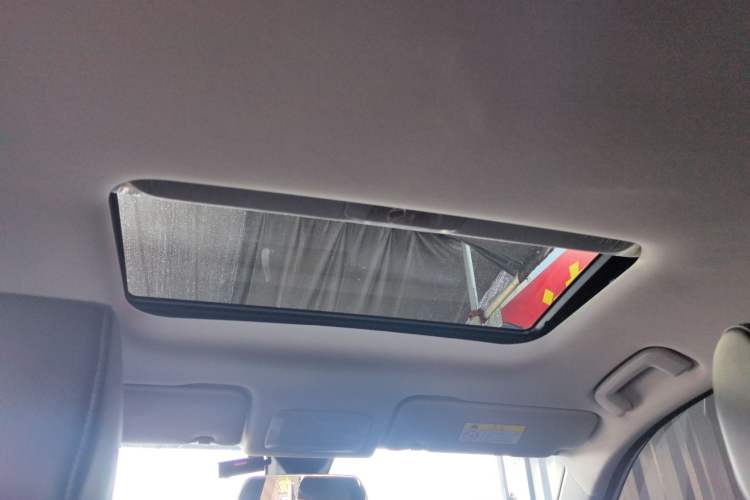 Used Wuling Asta 2022 2.0L DHT Electric-Speed Version