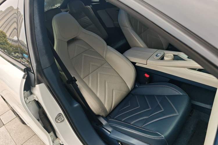 Used Zeekr 001 2021 Ultra-Long Range Dual-Motor YOU Version Right Front Seat