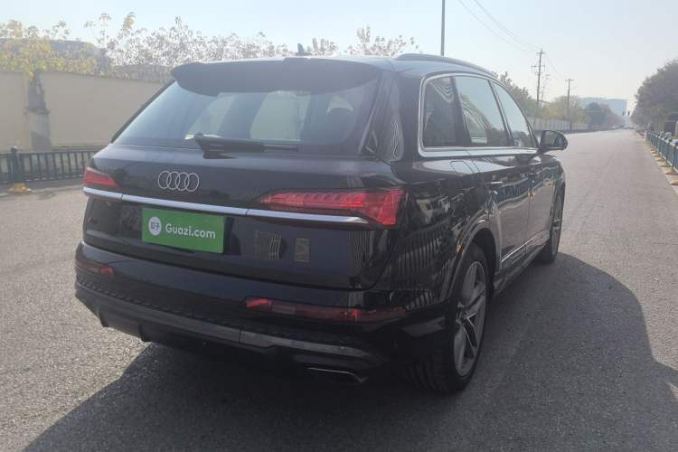 Used Audi Q7 2024 45 TFSI quattro S line Sport Edition
