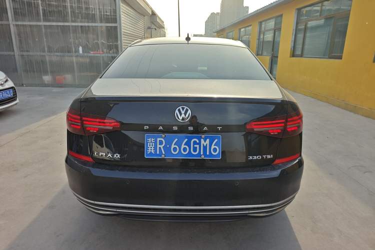 Used Volkswagen Passat 2019 330TSI Elite Edition China VI Exterior 4