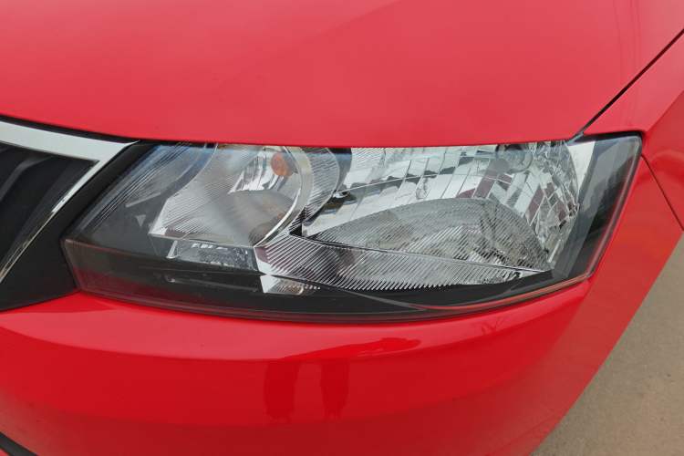 Used Skoda Rapid Spaceback 2016 Revised Version 1.6L Manual Front-Drive Edition