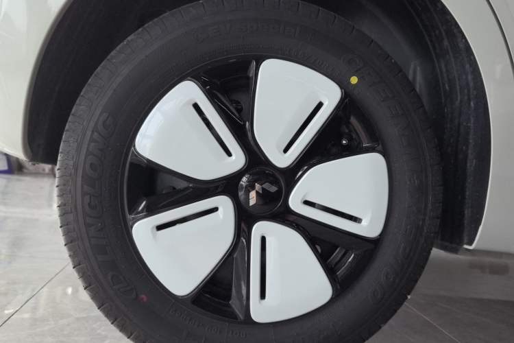 Used Wuling Hongguang MINIEV 2025 Four-Door Version Advanced Edition
