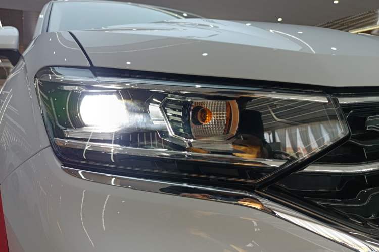 Used Volkswagen Tayron X 2020 330TSI Two-Wheel Drive Luxury Smart Connectivity Version Exterior 9