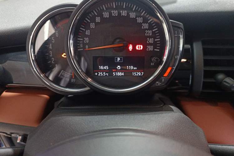 Used MINI MINI 2016 1.5T COOPER SEVEN Five-Door Edition